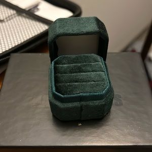 Dark green velvet ring box